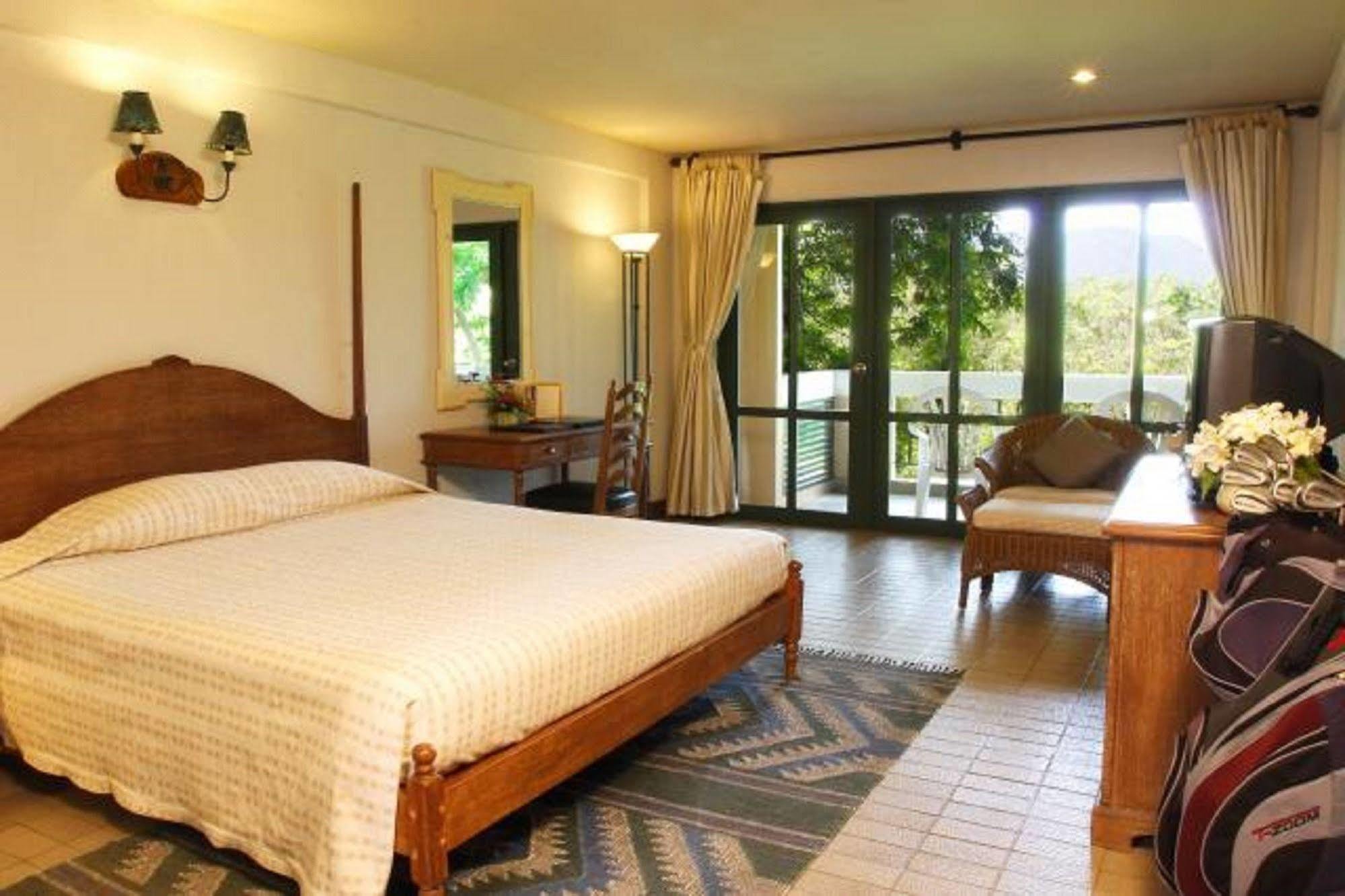 Lake View Hotel And Golf Club HHQ Zimmer foto